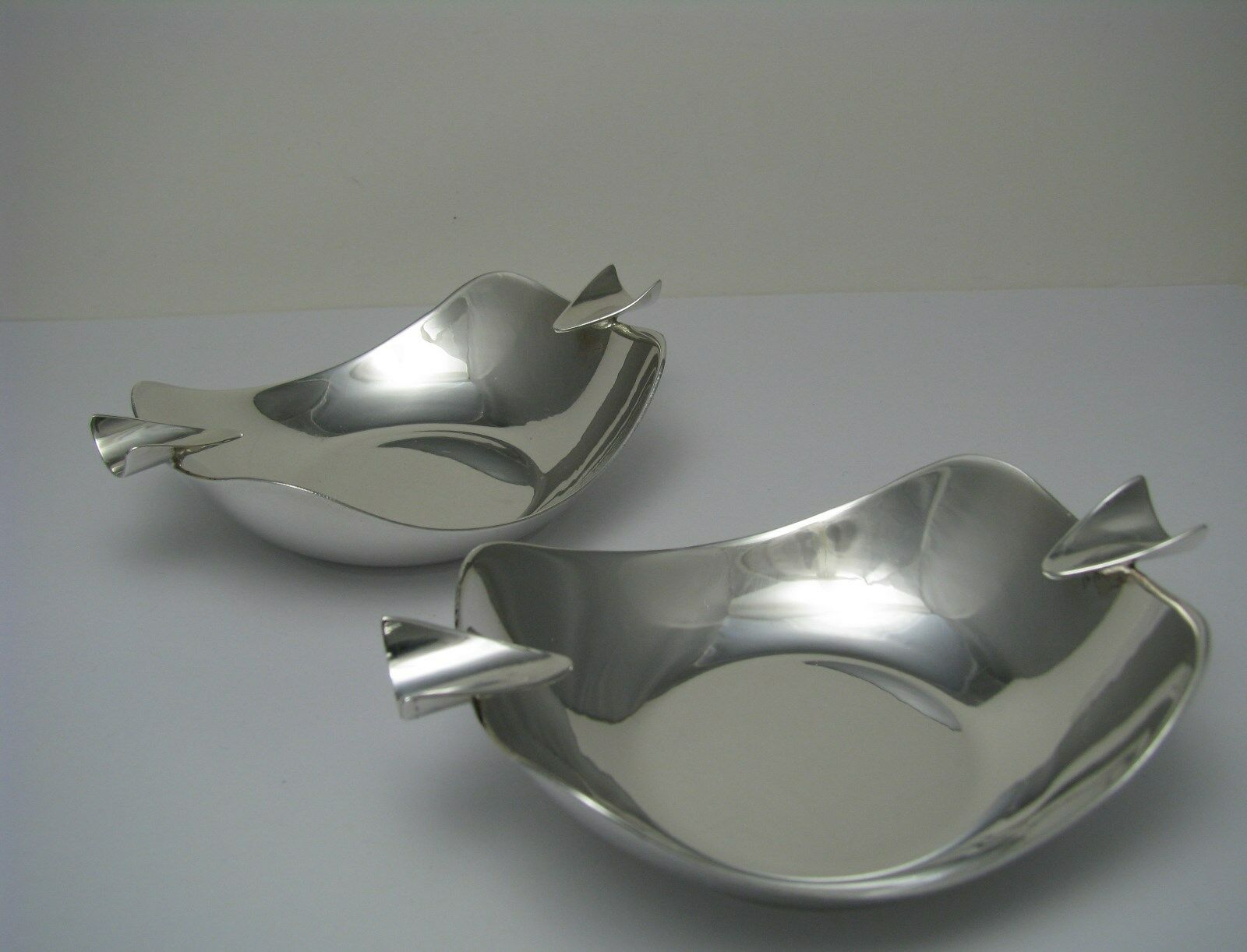 2 MID-CENTURY MODERN STERLING SILVER ASHTRAYS TRAYS by P.Lopez G. Mexico ca1960s
