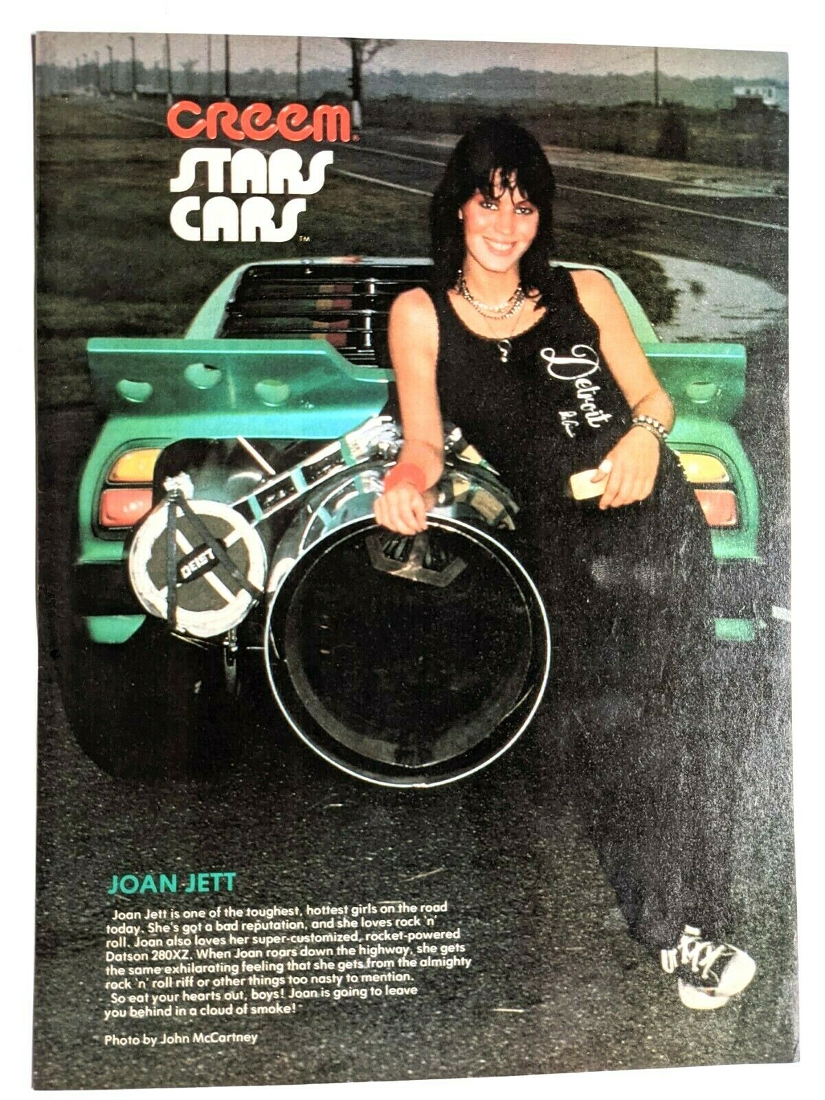 JOAN JETT / THE RUNAWAYS / 1980'S MAGAZINE FULL PAGE PINUP POSTER CLIPPING
